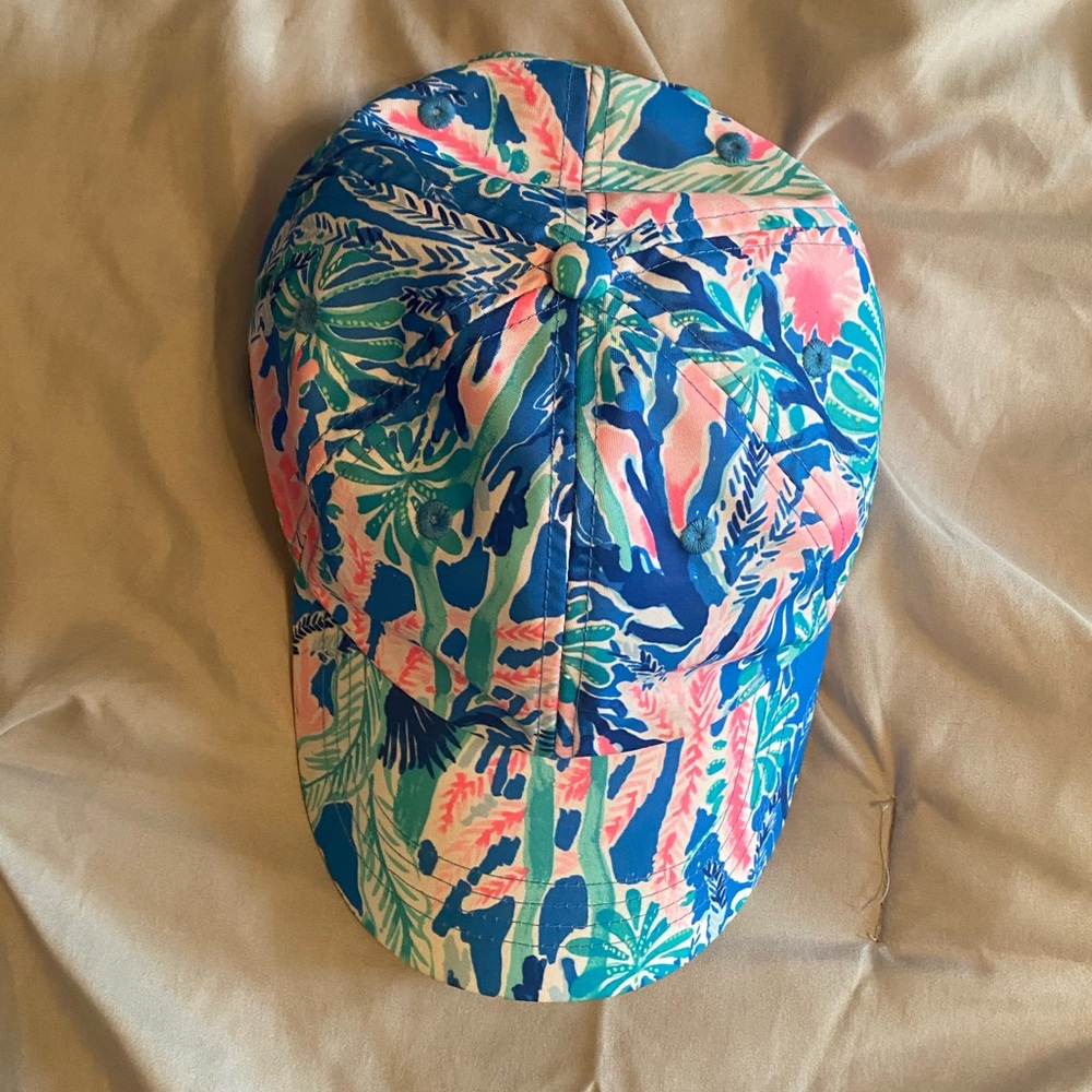 Lilly hat